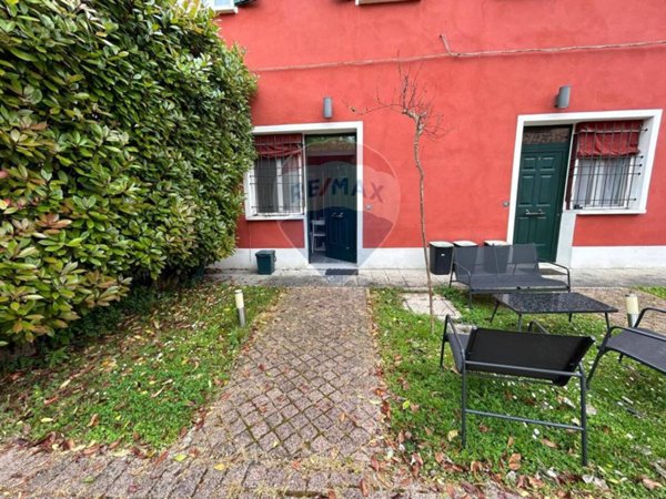 appartamento in affitto a Ferrara in zona Centro Storico