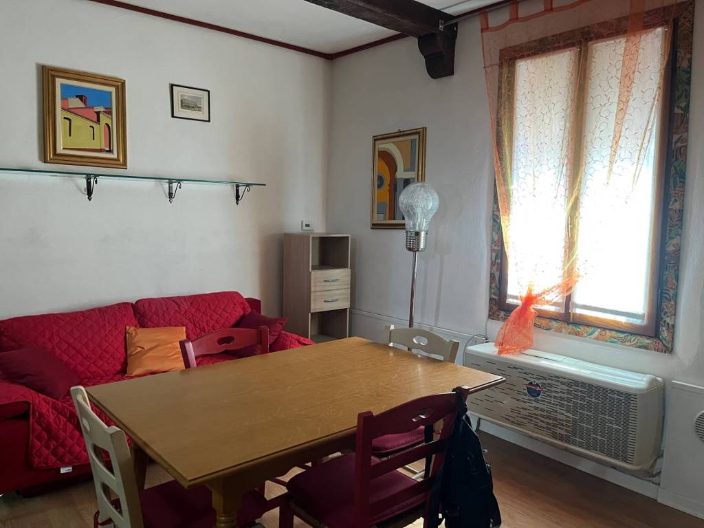 appartamento in affitto a Ferrara in zona Centro Storico