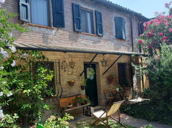 appartamento in affitto a Ferrara in zona Centro Storico