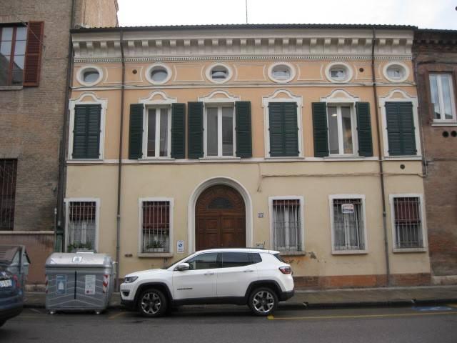 appartamento in affitto a Ferrara in zona Centro Storico