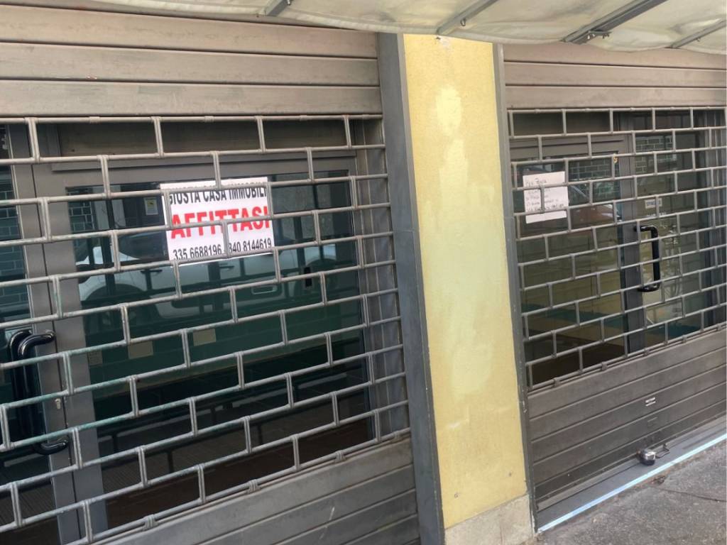 negozio in affitto a Ferrara