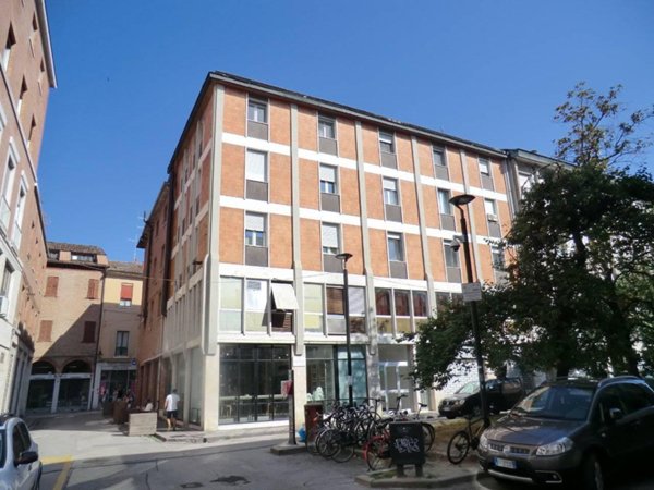 appartamento in affitto a Ferrara in zona Centro Storico