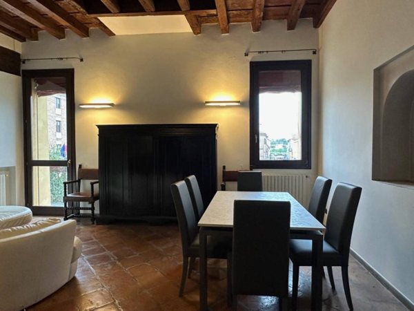 appartamento in affitto a Ferrara in zona Centro Storico
