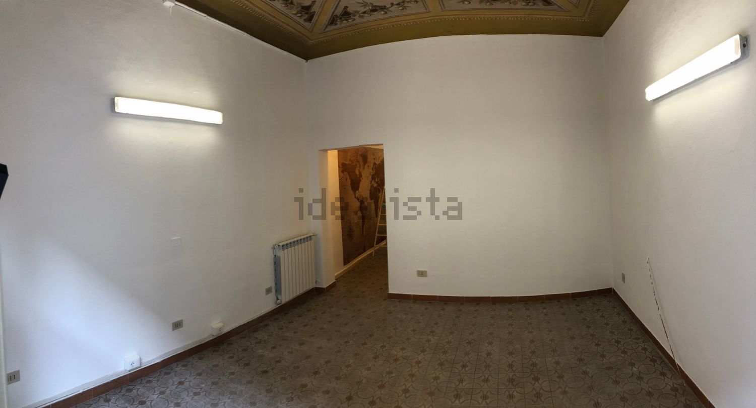 negozio in affitto a Ferrara in zona Centro Storico