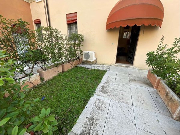 appartamento in affitto a Ferrara in zona Centro Storico