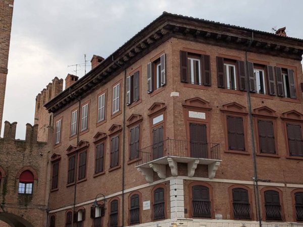 appartamento in affitto a Ferrara in zona Centro Storico
