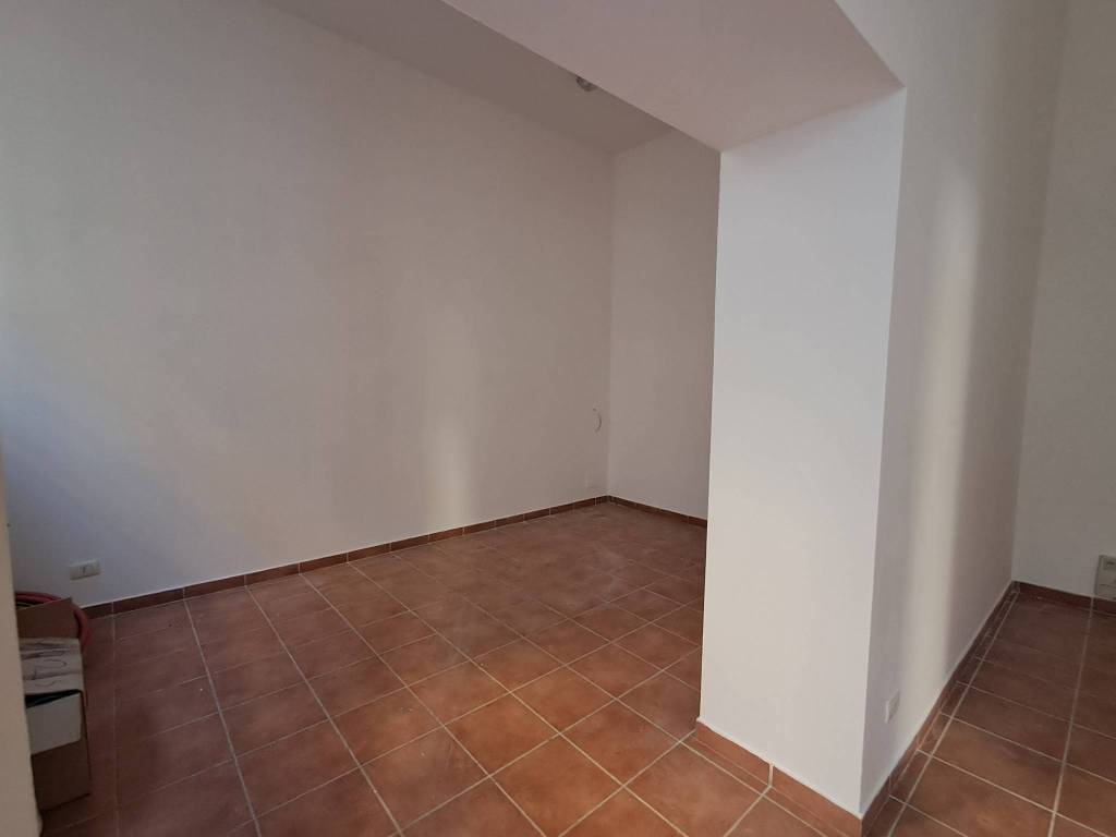 negozio in affitto a Ferrara in zona Centro Storico