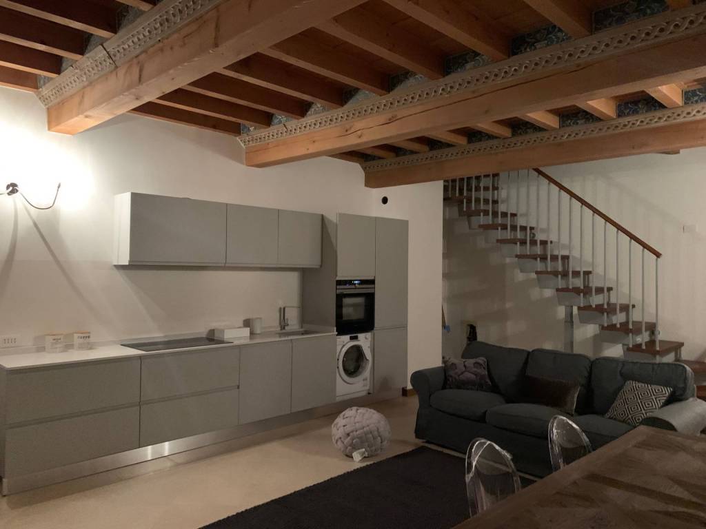 appartamento in affitto a Ferrara in zona Centro Storico