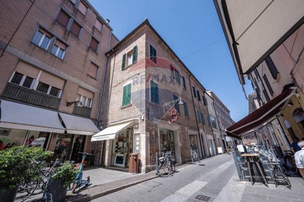 appartamento in affitto a Ferrara in zona Centro Storico