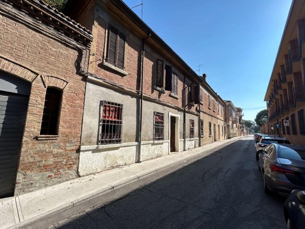 casa indipendente in affitto a Ferrara in zona Centro Storico