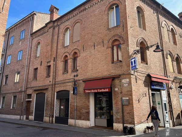 appartamento in affitto a Ferrara in zona Centro Storico