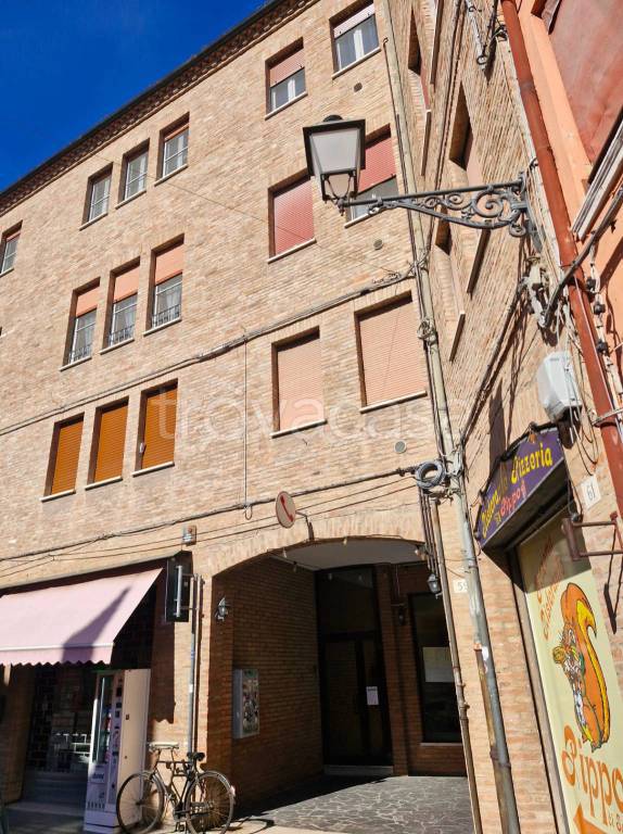 appartamento in affitto a Ferrara in zona Centro Storico