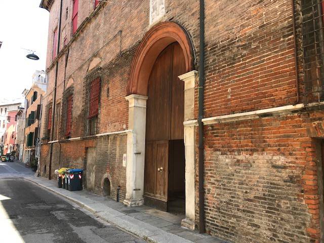 appartamento in affitto a Ferrara in zona Centro Storico