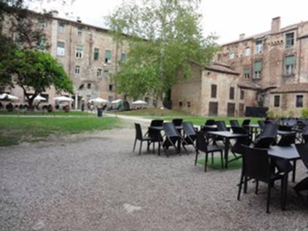 appartamento in affitto a Ferrara in zona Centro Storico