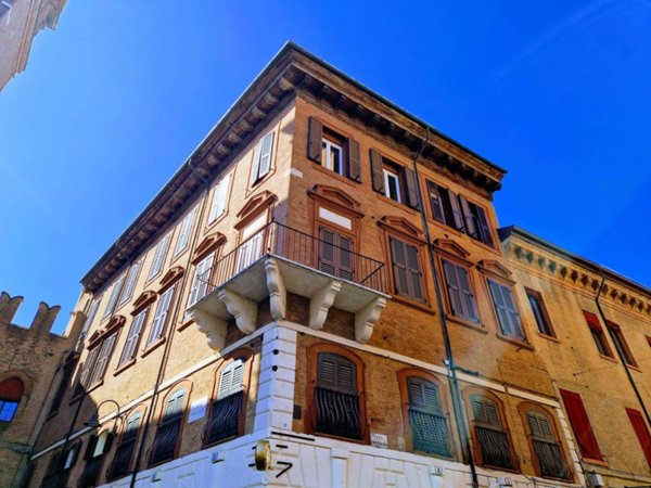 appartamento in affitto a Ferrara in zona Centro Storico