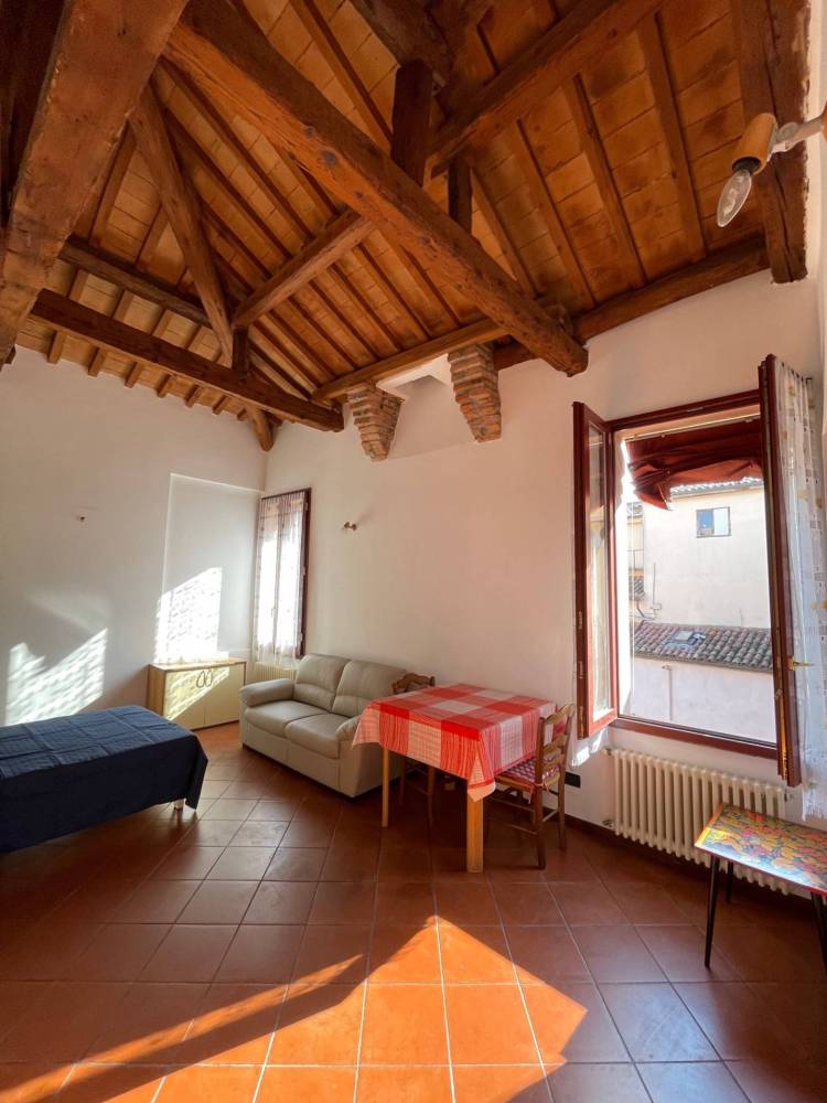 appartamento in affitto a Ferrara in zona Centro Storico