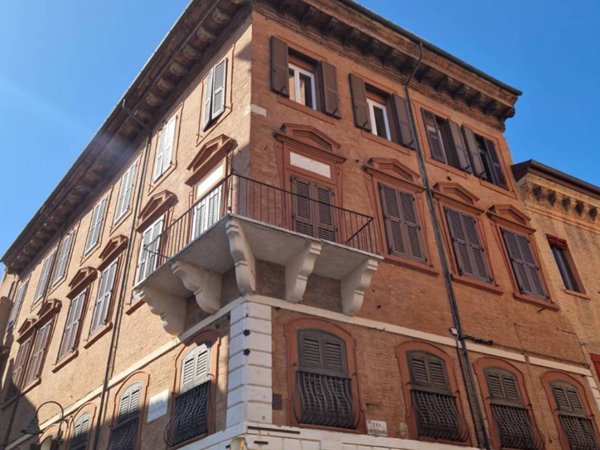 appartamento in affitto a Ferrara in zona Centro Storico
