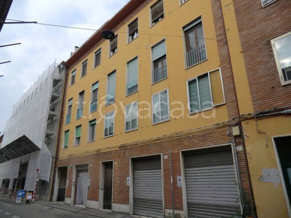 appartamento in affitto a Ferrara in zona Centro Storico