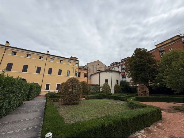 appartamento in affitto a Ferrara in zona Centro Storico