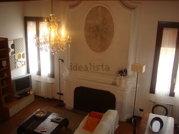 appartamento in affitto a Ferrara in zona Centro Storico