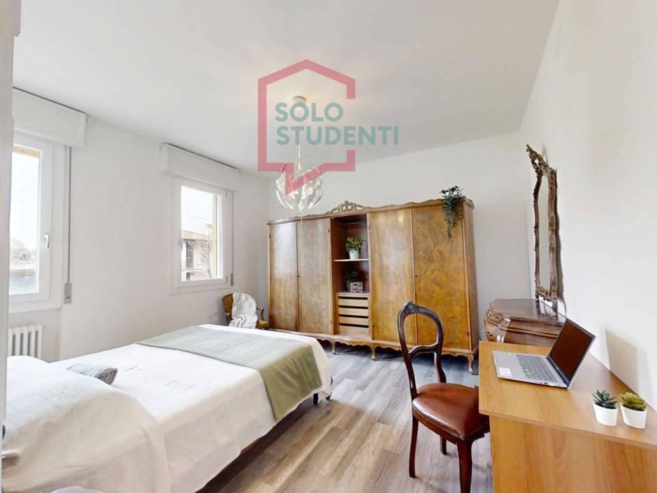 negozio in affitto a Ferrara in zona Centro Storico