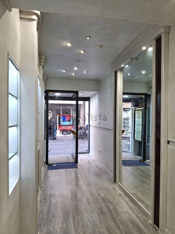 locale commerciale in affitto a Ferrara in zona Centro Storico