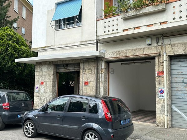 locale di sgombero in affitto a Ferrara