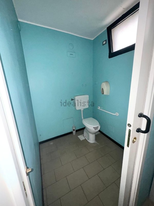 locale commerciale in affitto a Ferrara in zona San Martino