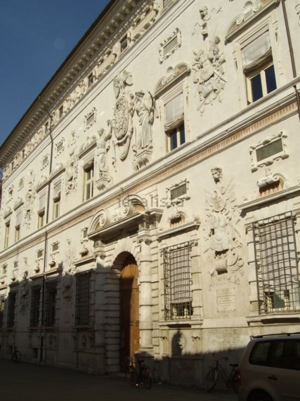 appartamento in affitto a Ferrara in zona Centro Storico