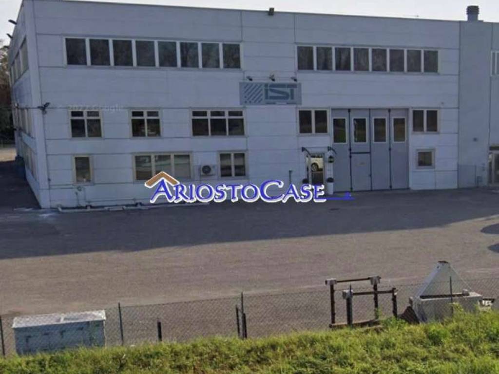 locale commerciale in affitto a Ferrara in zona San Martino