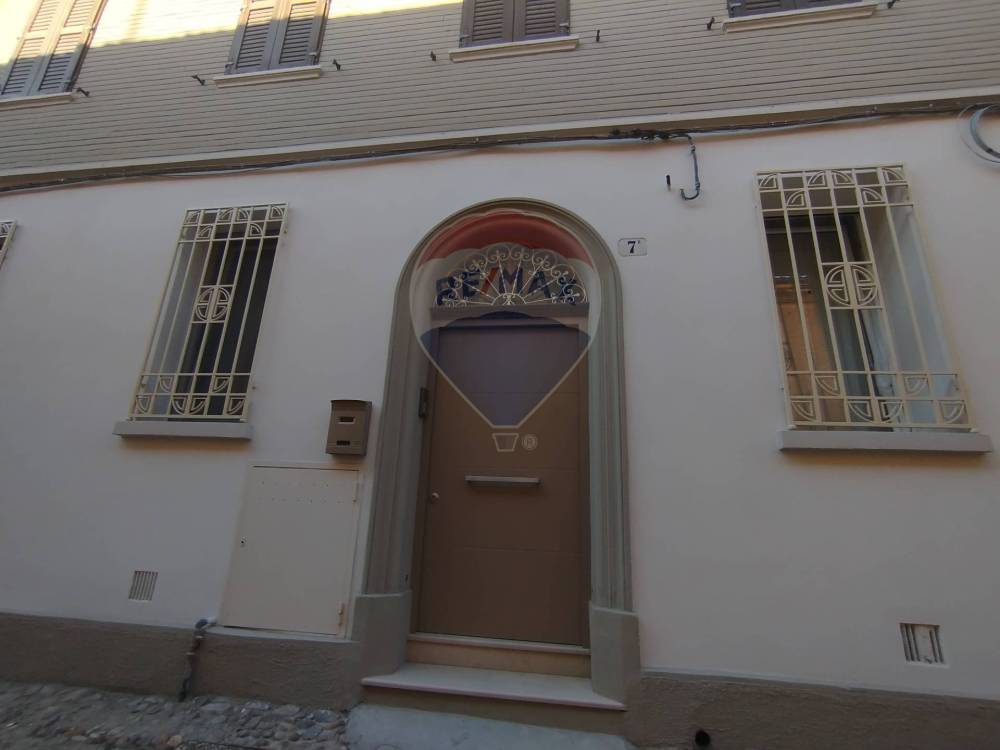 appartamento in affitto a Ferrara in zona Centro Storico