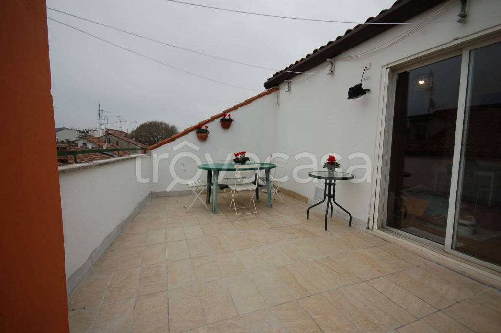 appartamento in affitto a Ferrara in zona Centro Storico