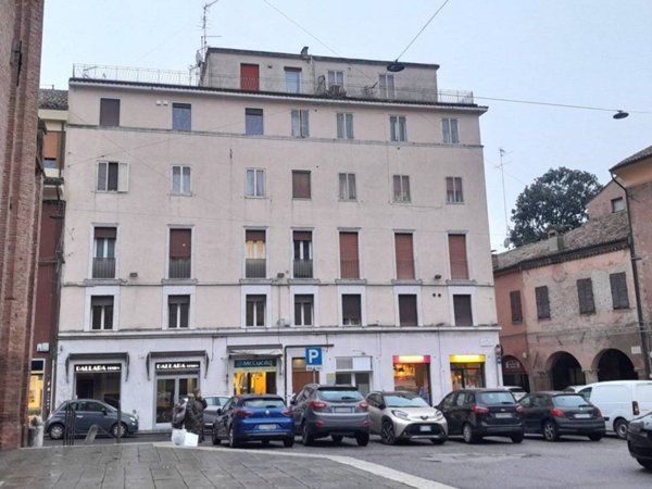 appartamento in affitto a Ferrara in zona Centro Storico