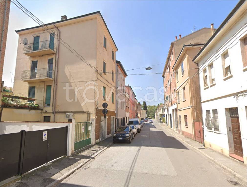 appartamento in affitto a Ferrara in zona Arianuova
