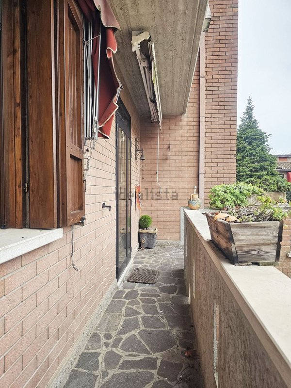 casa indipendente in affitto a Ferrara in zona Cona