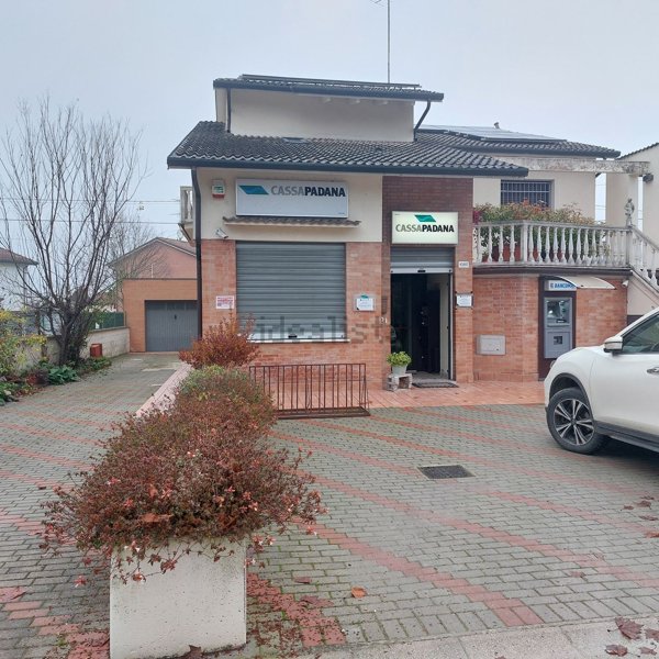 ufficio in affitto a Ferrara in zona Cona