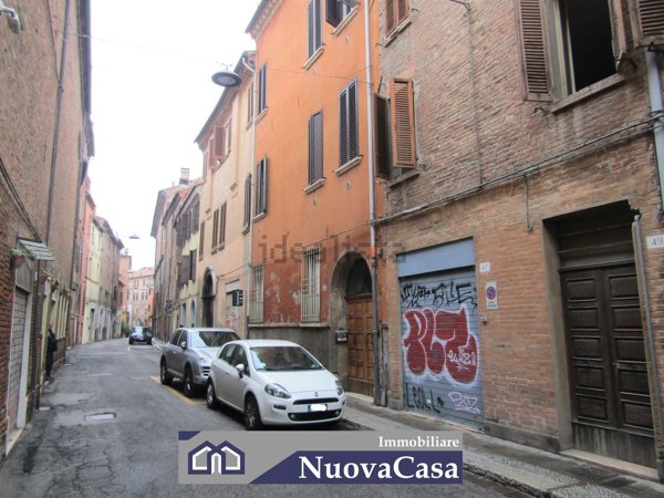appartamento in affitto a Ferrara in zona Centro Storico