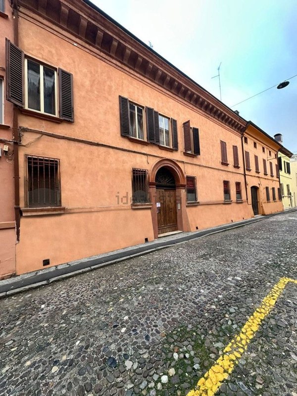 appartamento in affitto a Ferrara in zona Centro Storico
