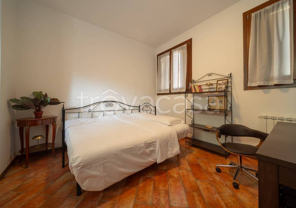 appartamento in affitto a Ferrara in zona Centro Storico