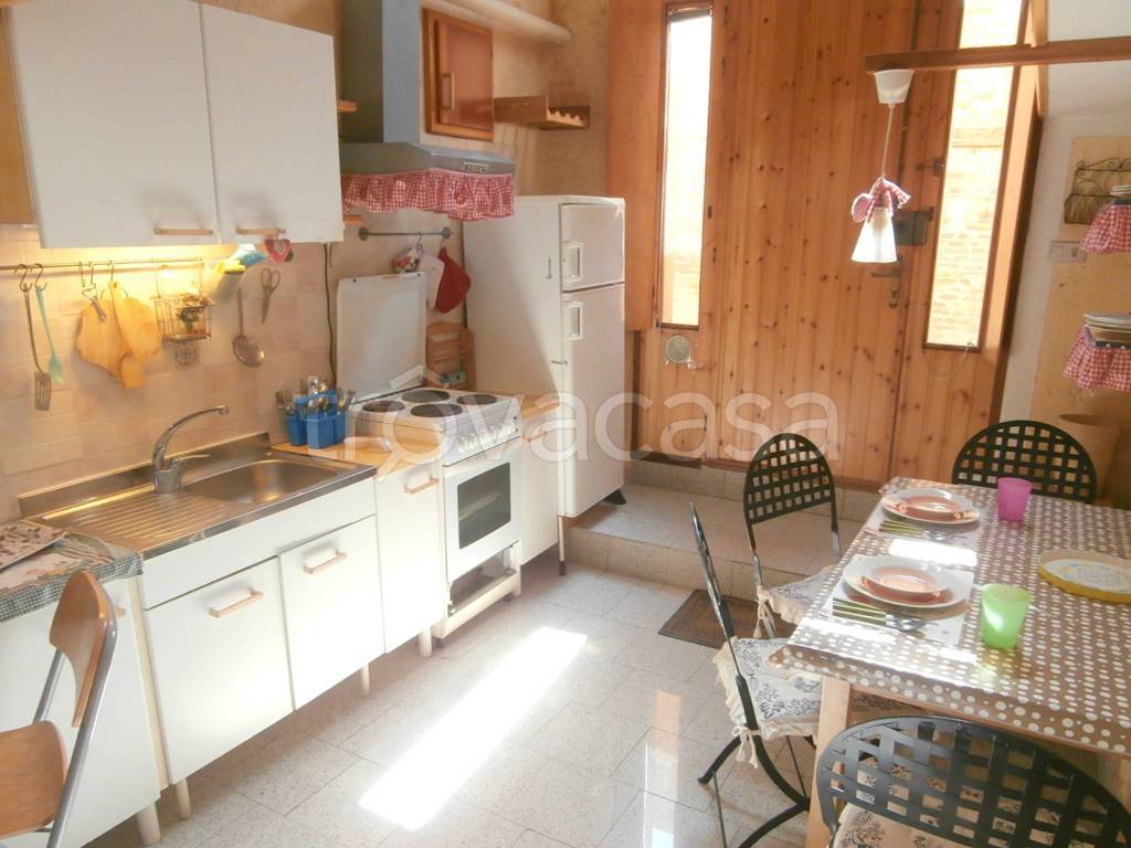 appartamento in affitto a Ferrara in zona Centro Storico