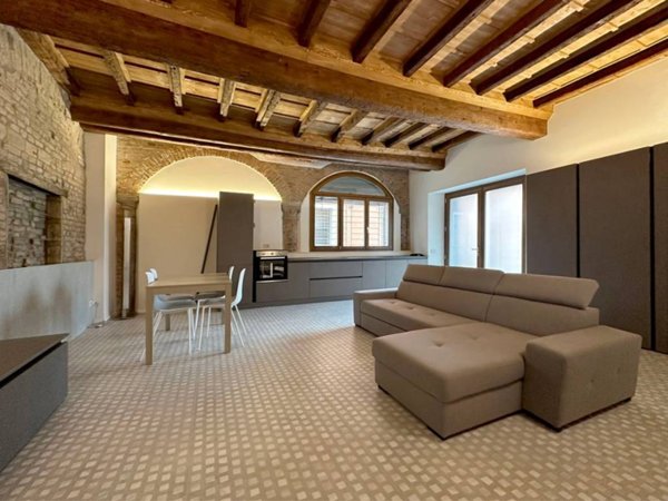 appartamento in affitto a Ferrara in zona Centro Storico