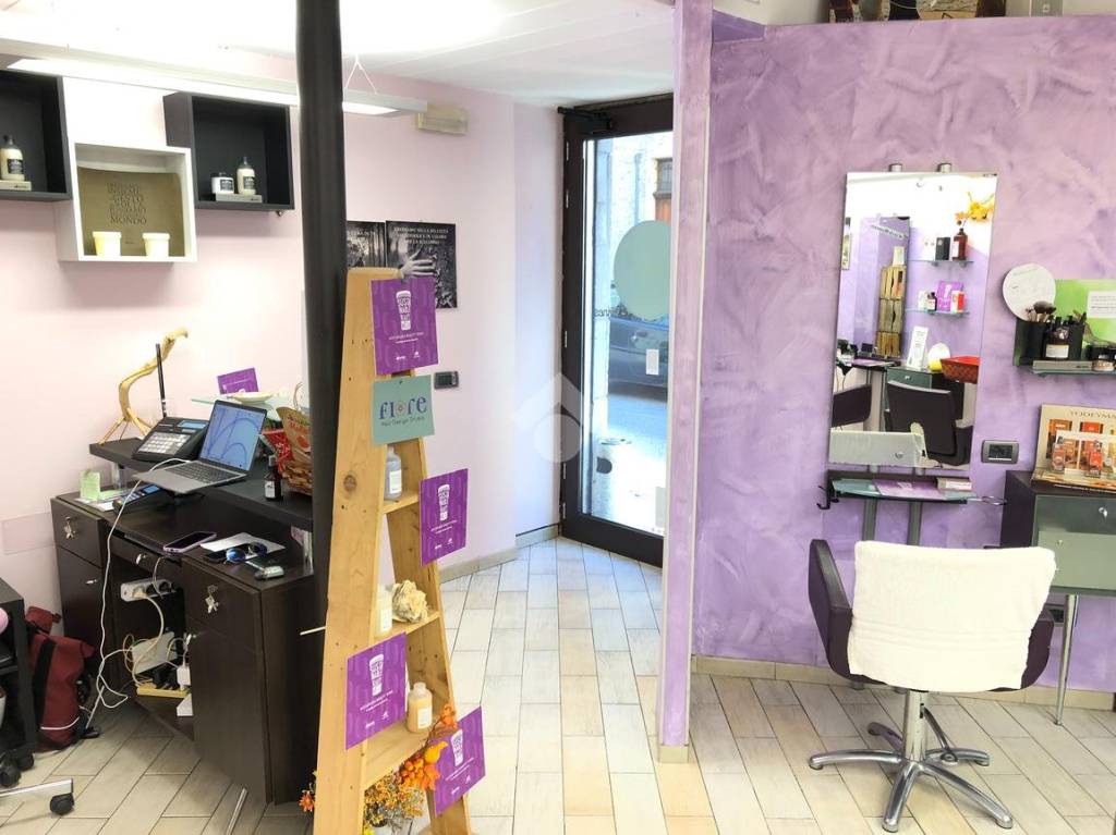 negozio in affitto a Ferrara in zona Centro Storico