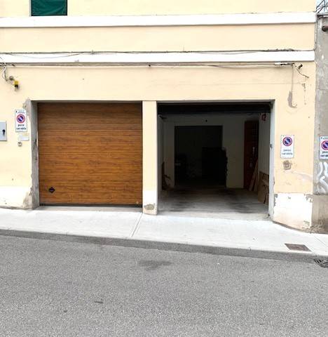 locale di sgombero in affitto a Ferrara