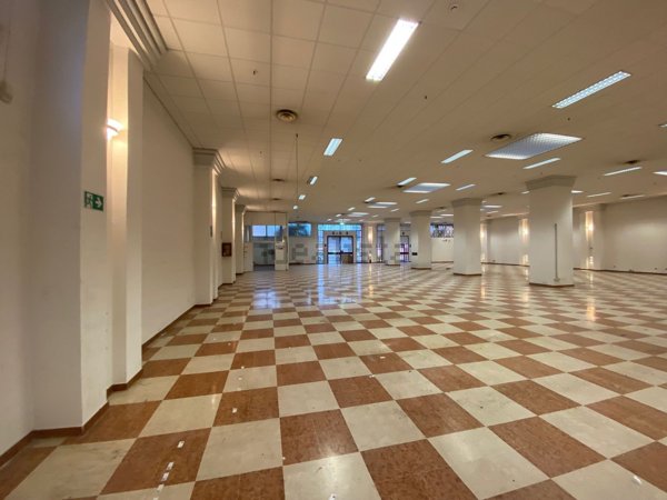 capannone in affitto a Ferrara