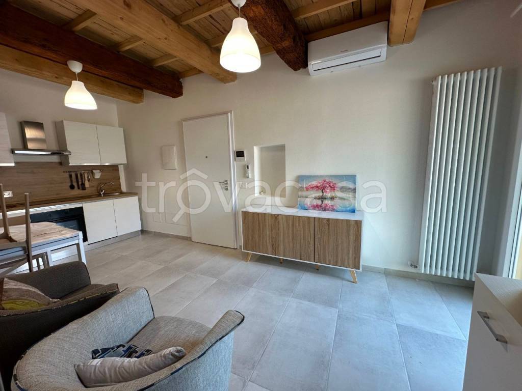 appartamento in affitto a Ferrara in zona Centro Storico