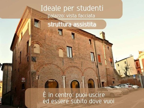 negozio in affitto a Ferrara in zona Centro Storico