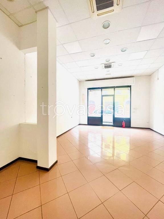 negozio in affitto a Ferrara in zona Centro Storico