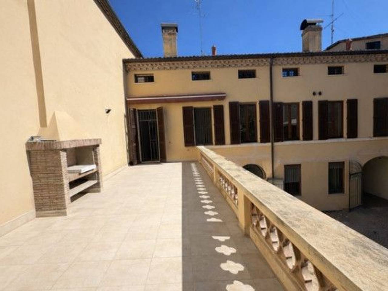 appartamento in affitto a Ferrara in zona Centro Storico