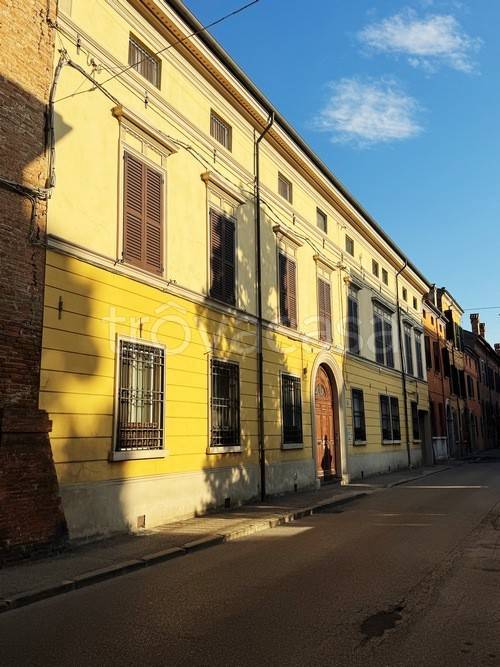 appartamento in affitto a Ferrara in zona Centro Storico