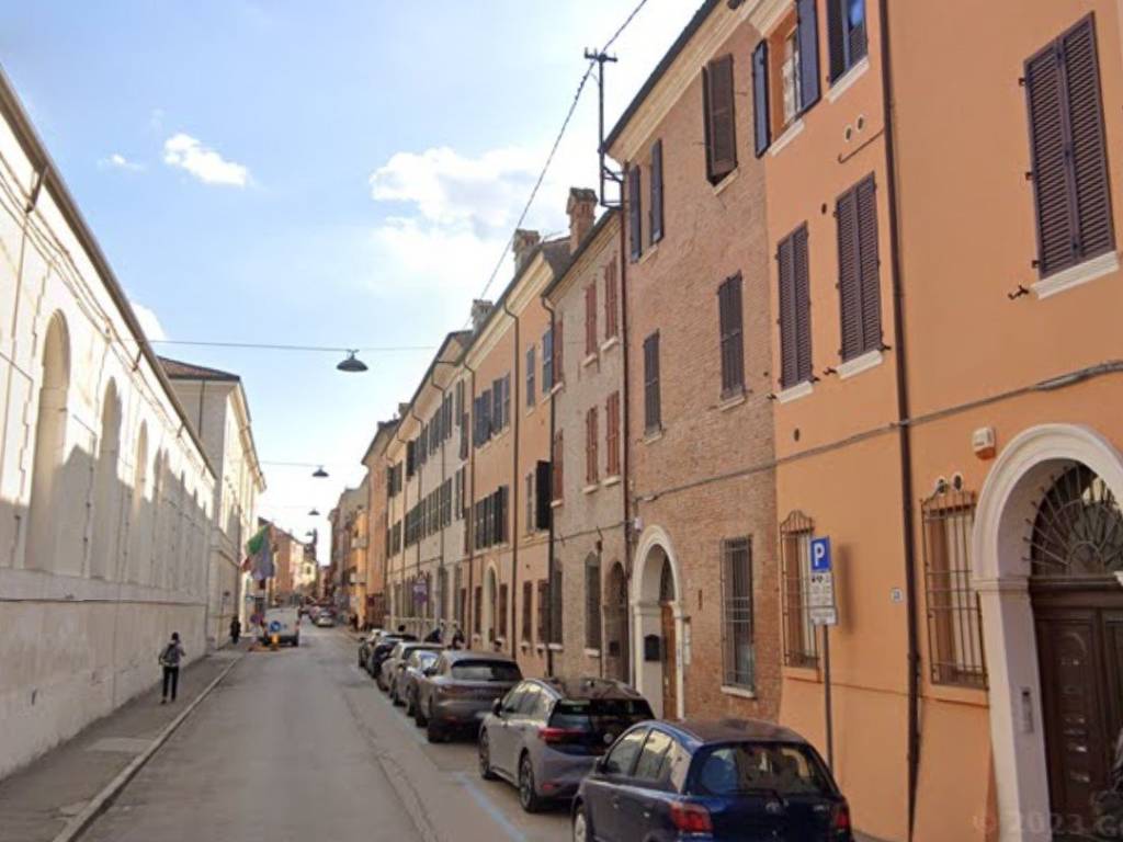 appartamento in affitto a Ferrara in zona Centro Storico